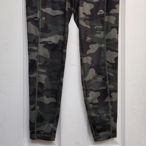 EUC Gap Leggings - Picture 2 of 6